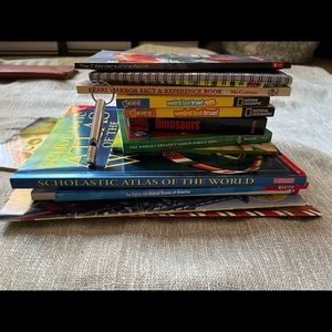 Lot of 17 Kids Books